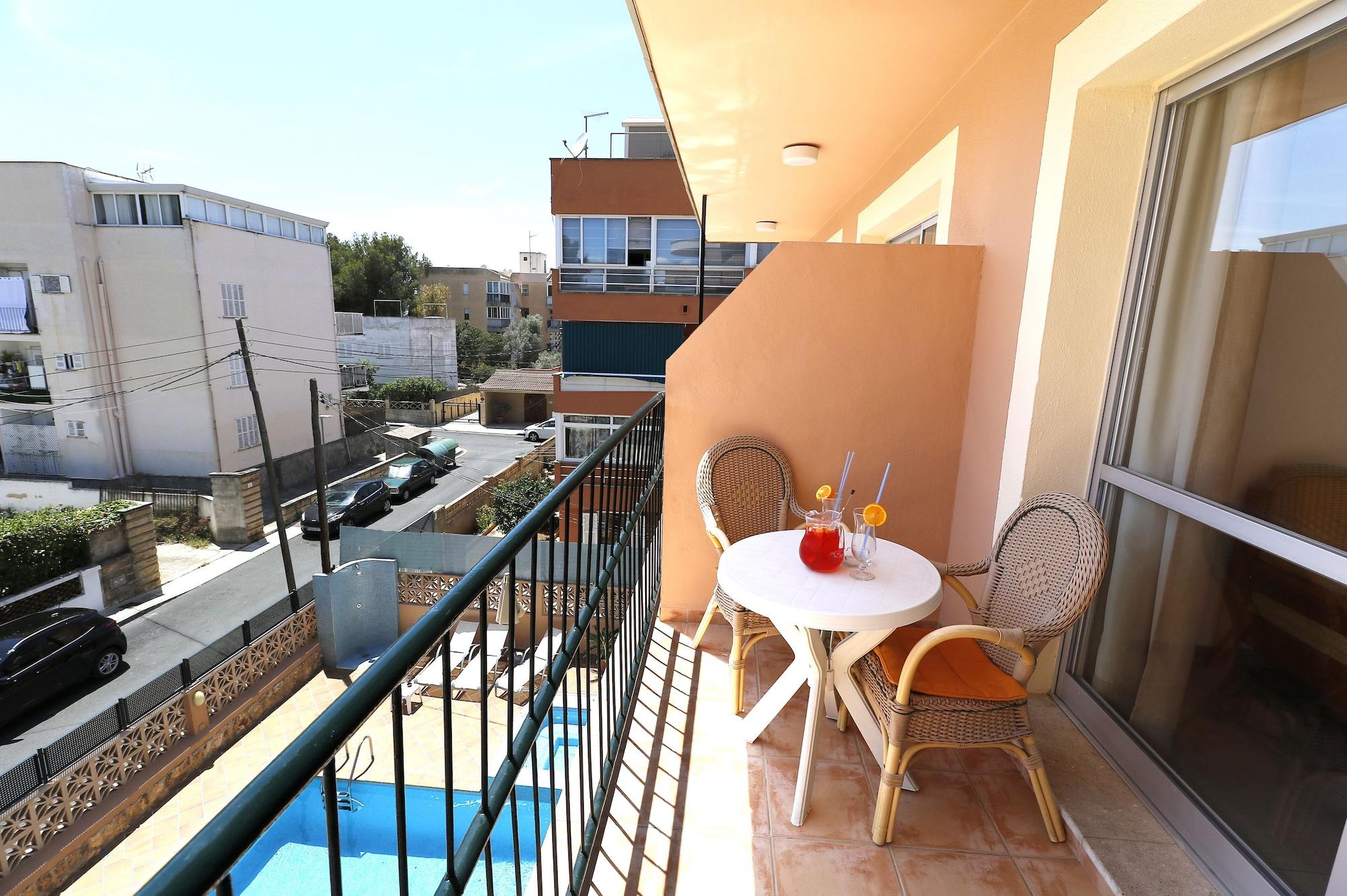 Martinez Aparthotel
