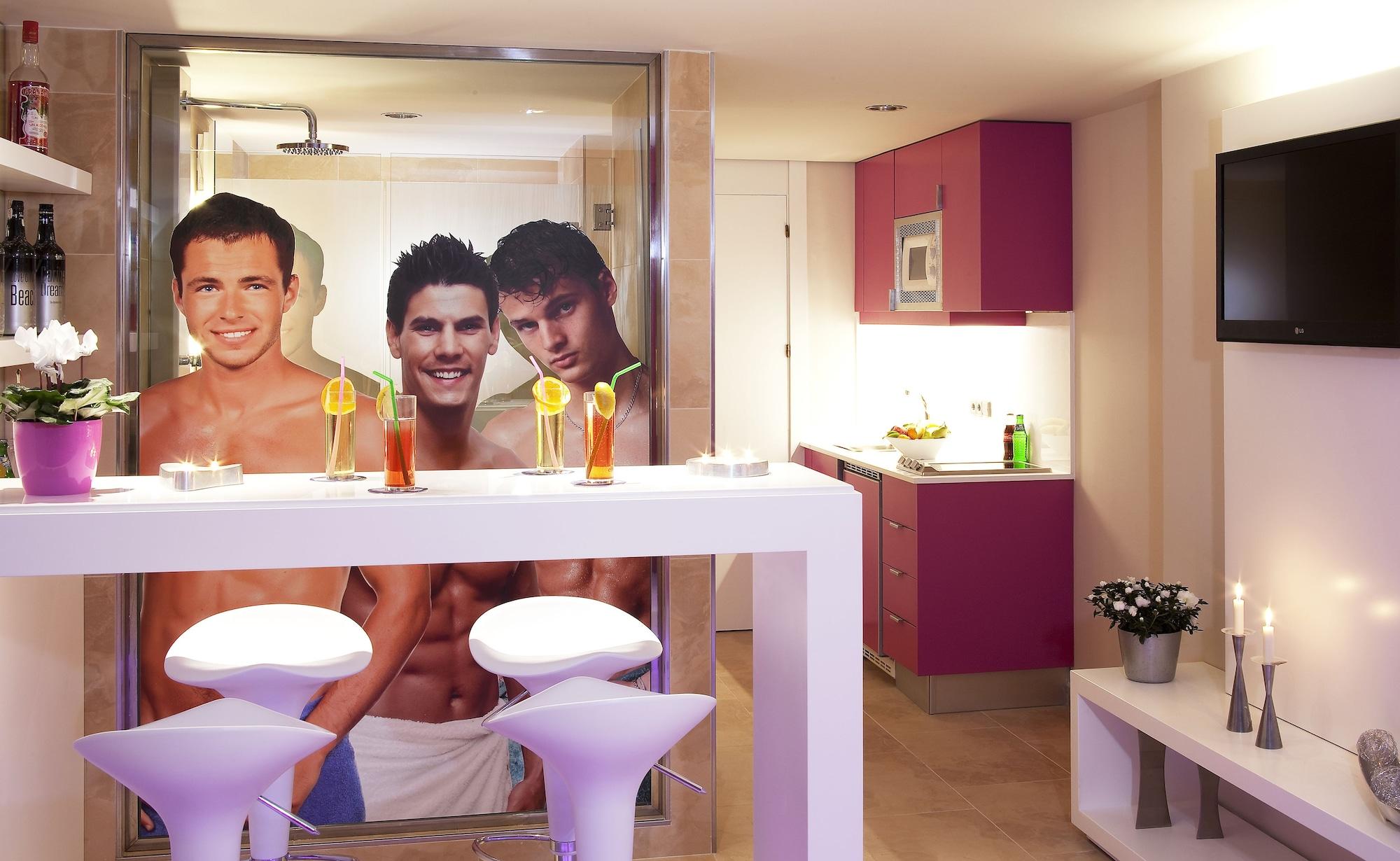 By Trh (adults Only) Apartment