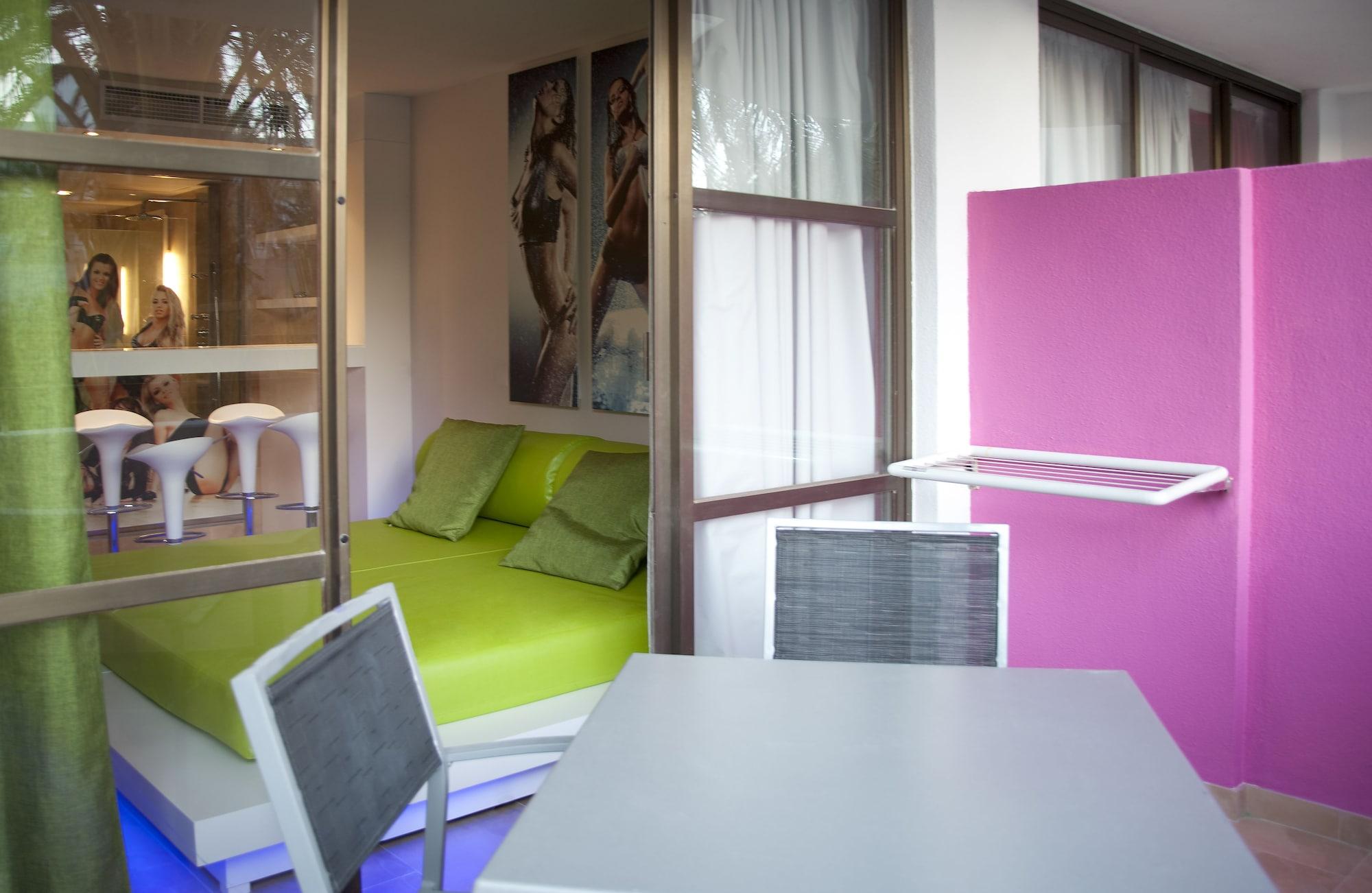 By Trh (adults Only) Apartment