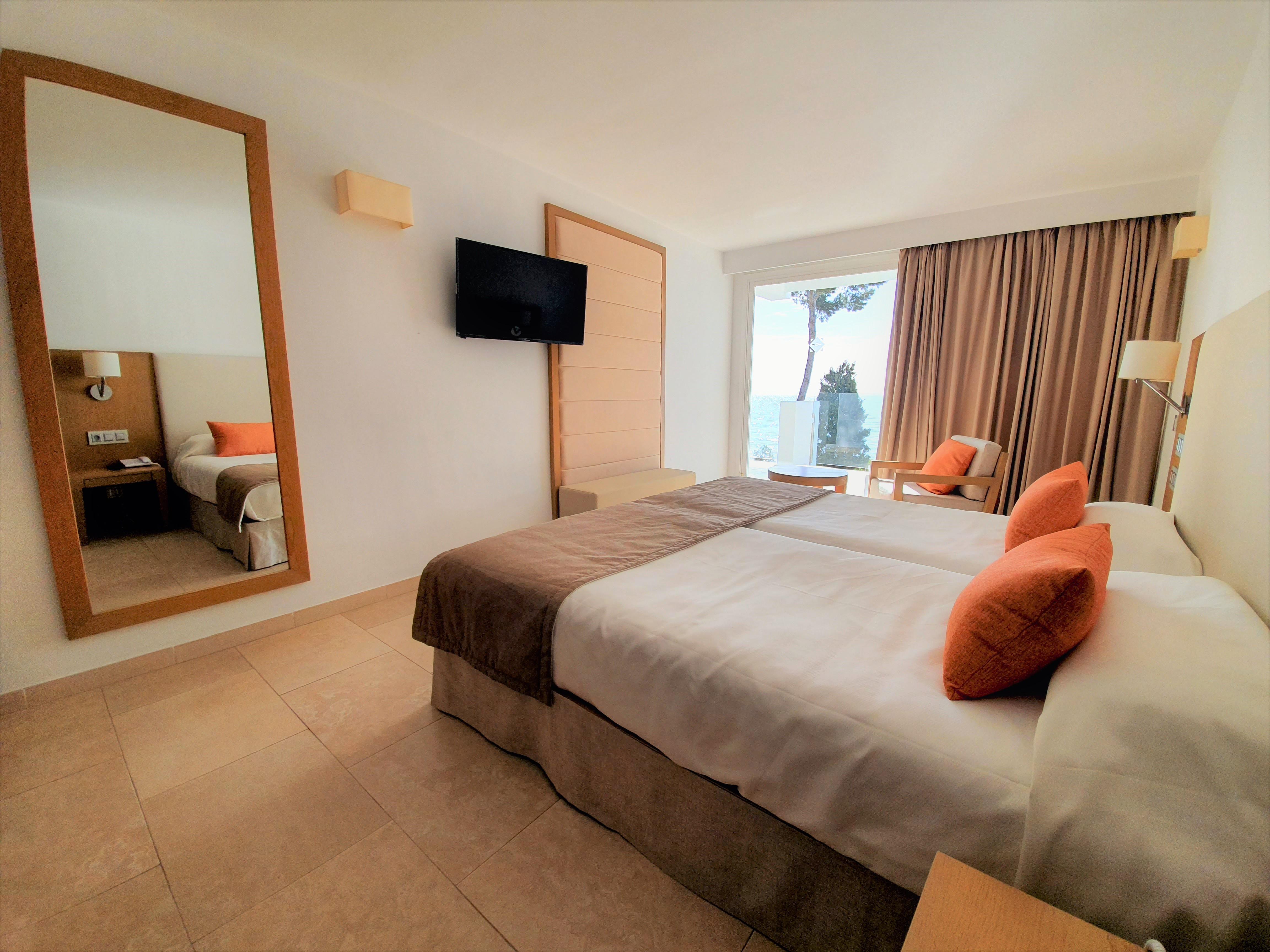 Ponent Mar Aparthotel 4*