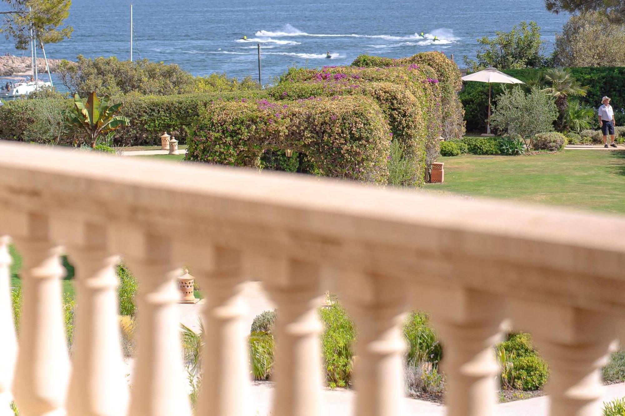The St. Regis Mardavall Mallorca