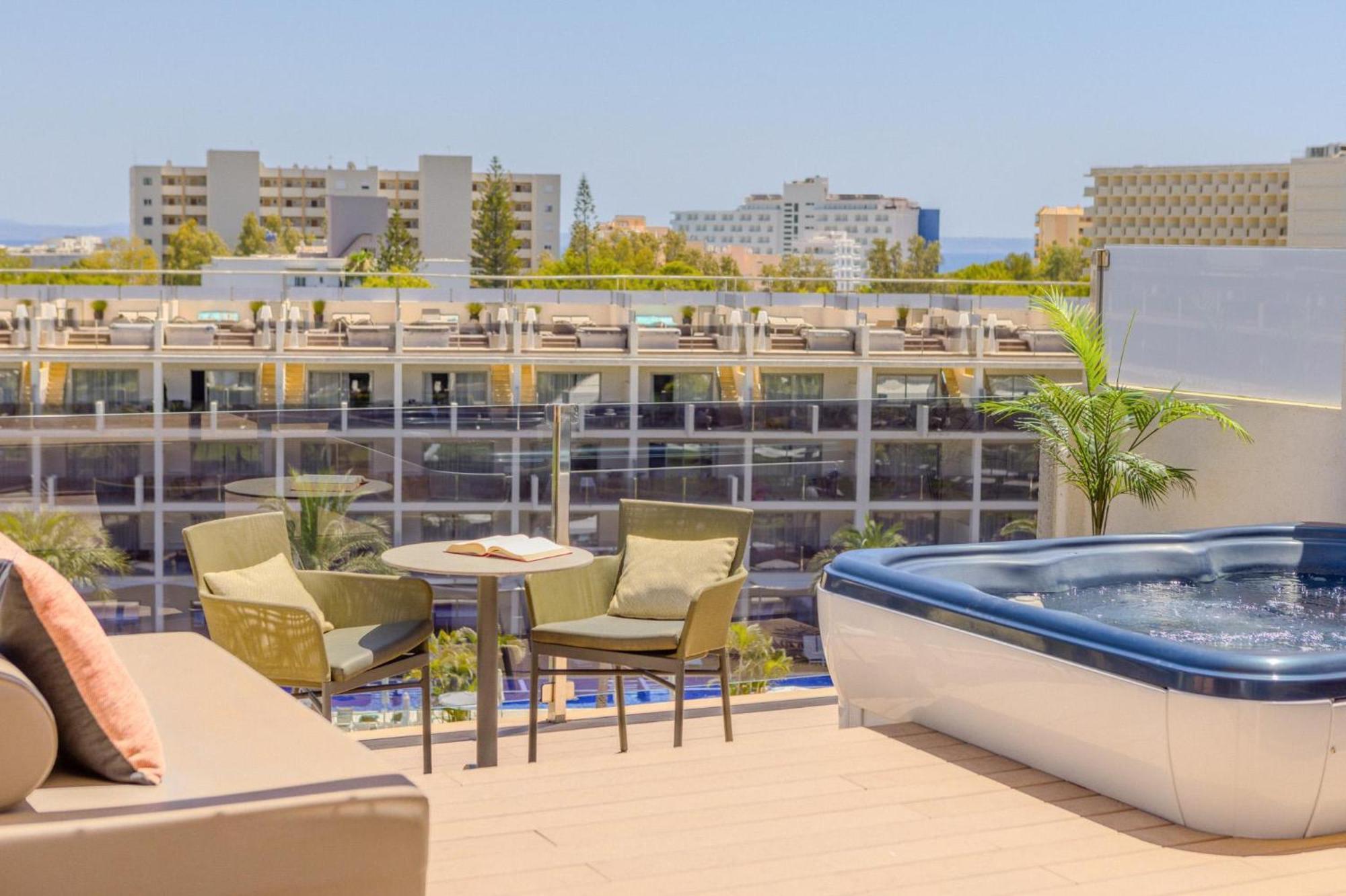 Zafiro Palace Aparthotel 5*