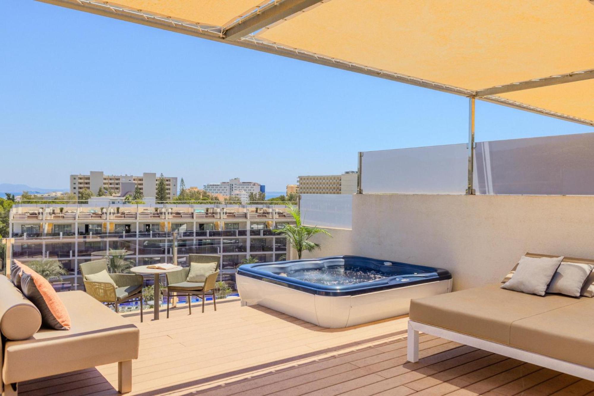 Aparthotel Zafiro Palace 5*