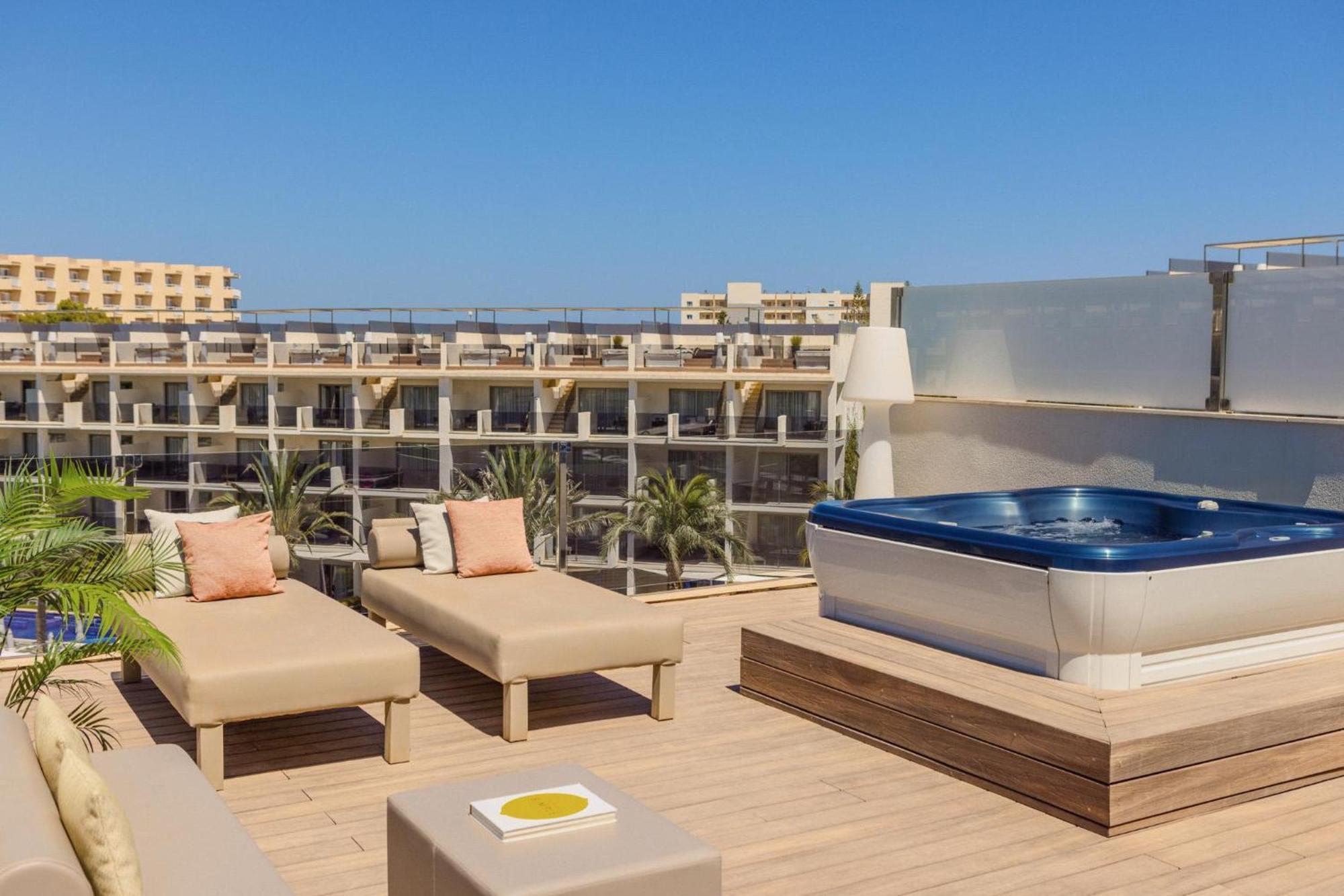Aparthotel Zafiro Palace