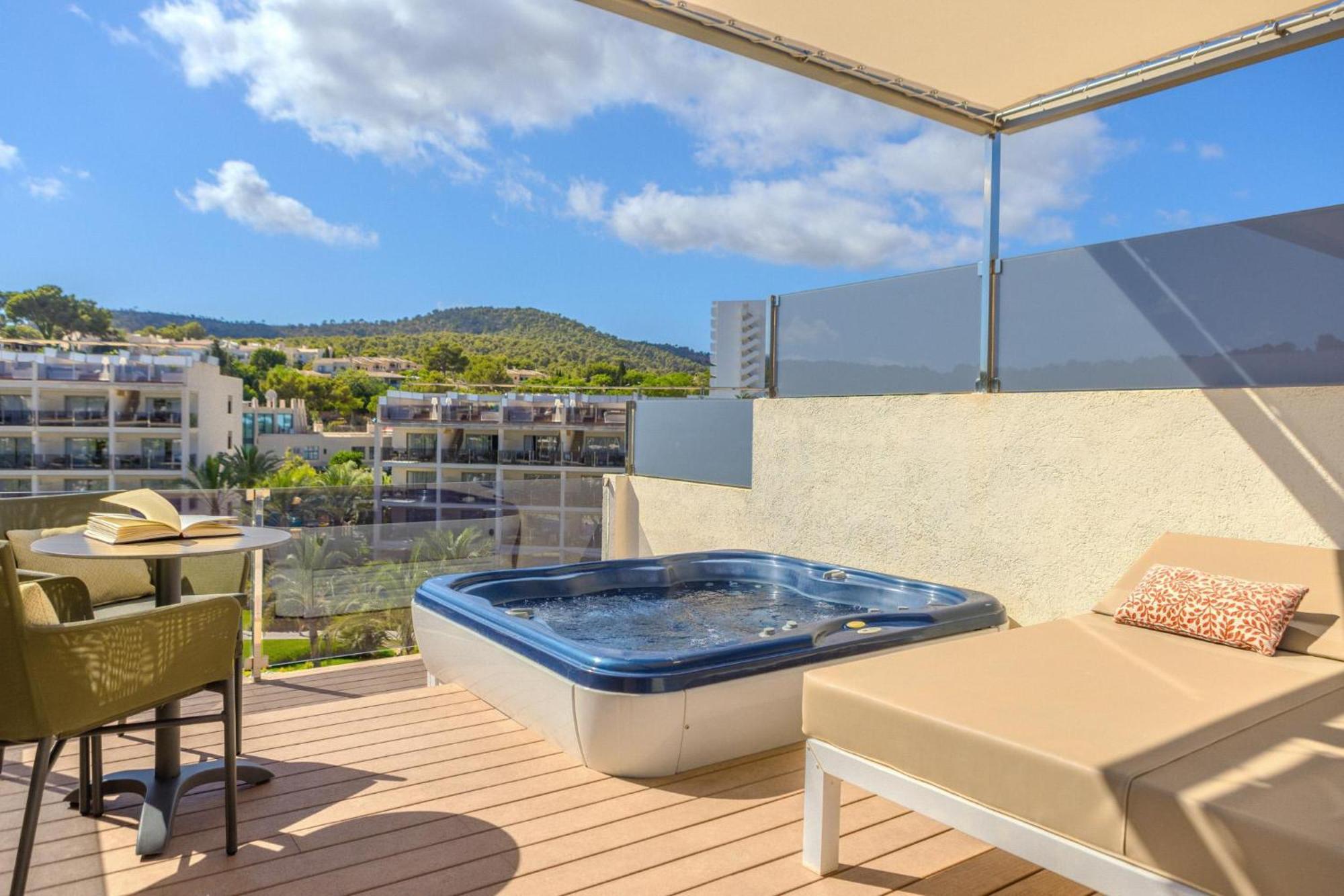 Zafiro Palace Aparthotel