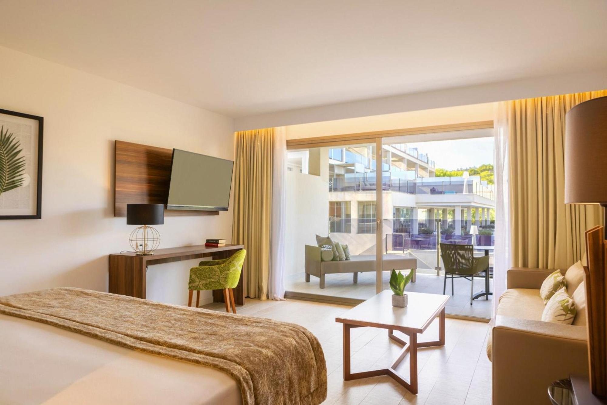 Aparthotel Zafiro Palace Palma Nova (Mallorca)