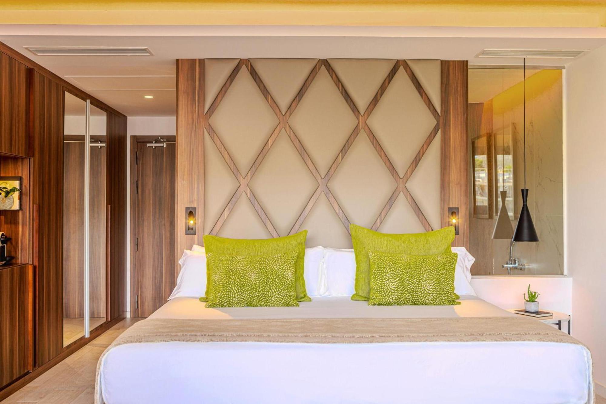 Zafiro Palace Aparthotel