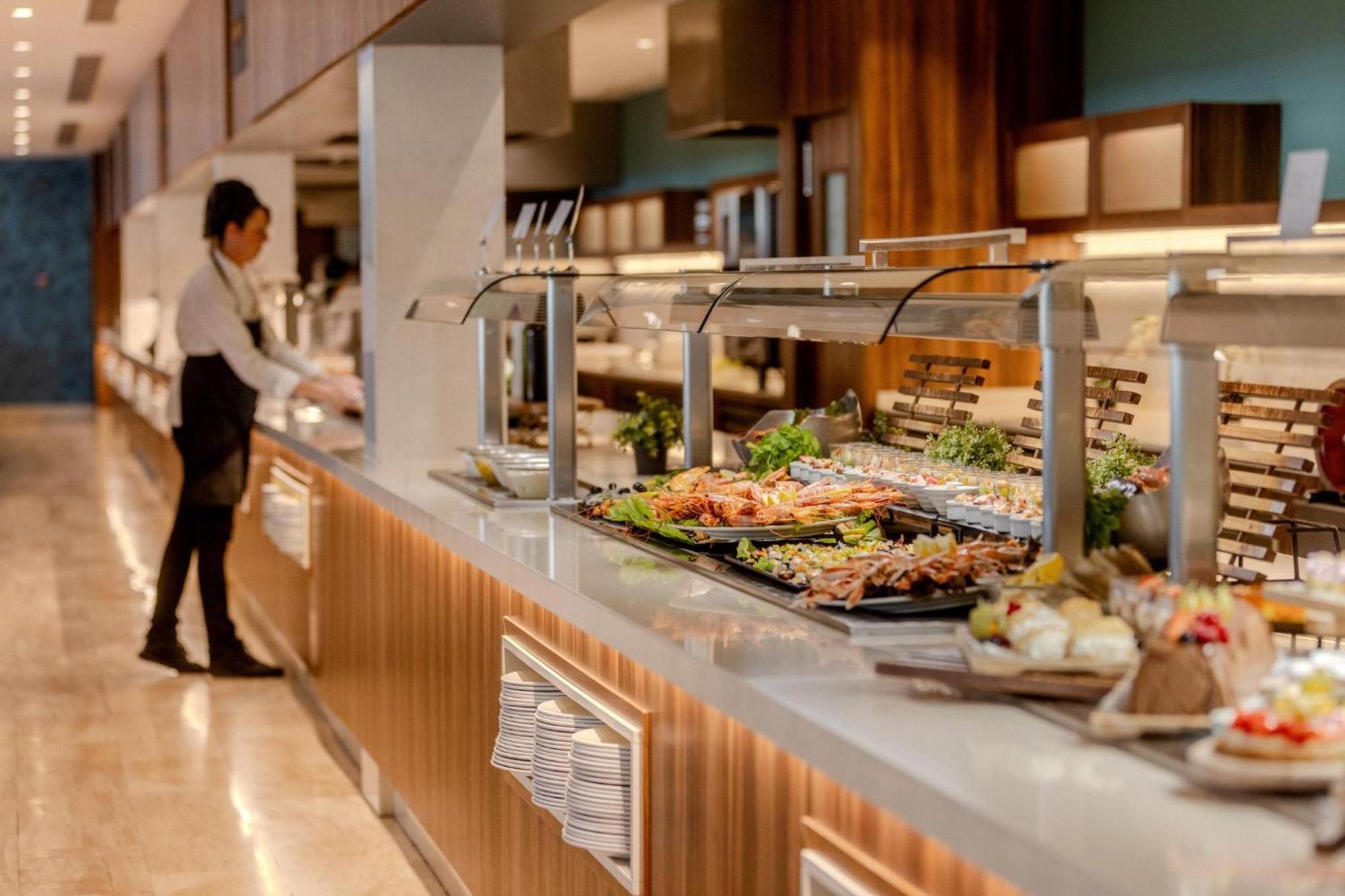 Zafiro Palace Aparthotel Palma Nova (Mallorca)