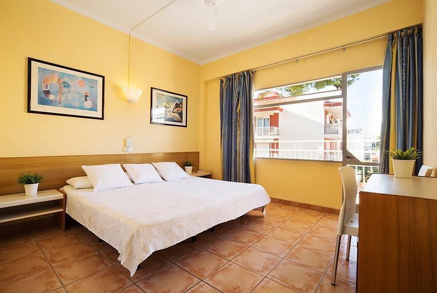 Hotel Hsr Gil (Adults Only)