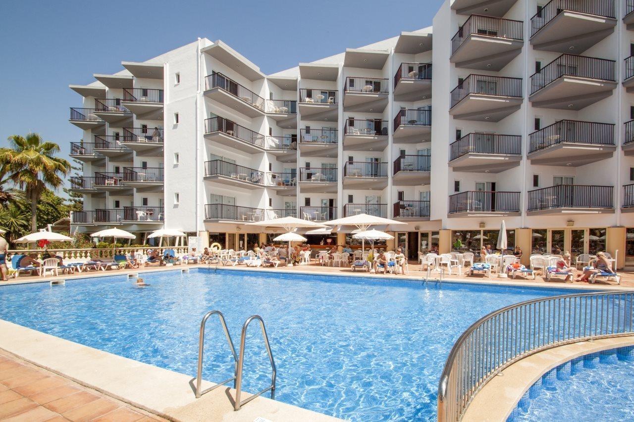 Fergus Bermudas 4* Palmanova