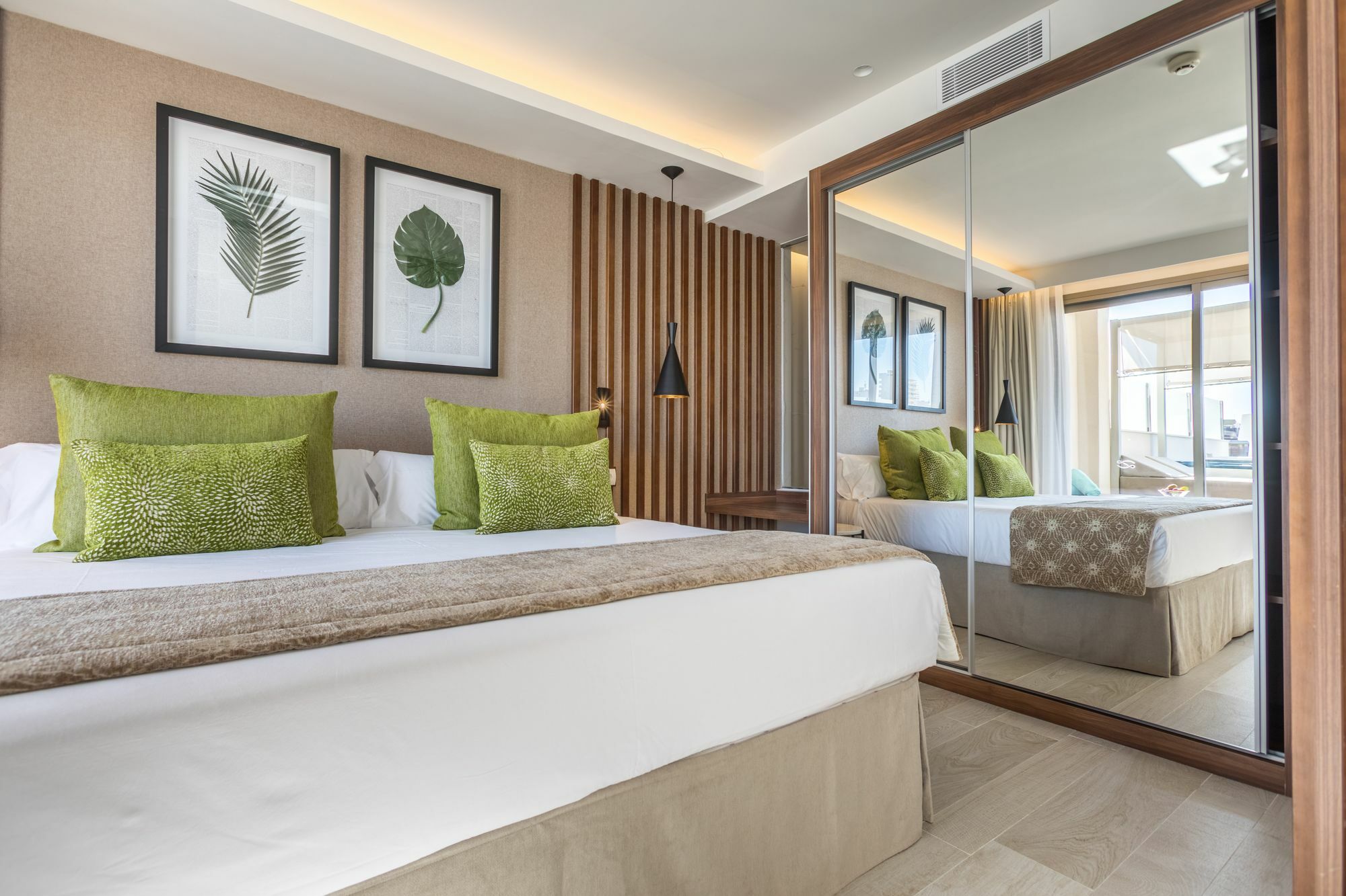 Aparthotel Zafiro Palace Palma Nova (Mallorca)