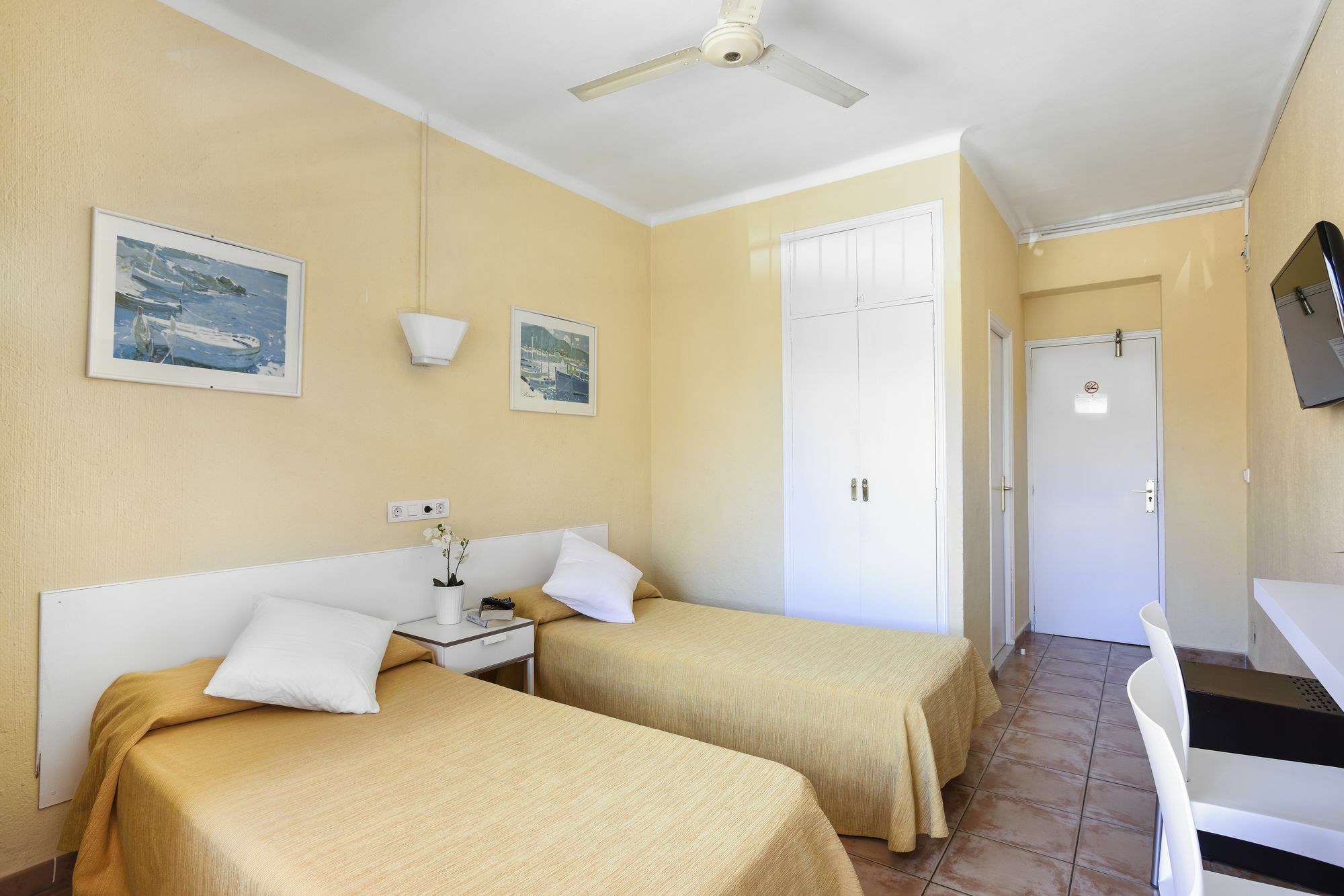 Hsr Gil (Adults Only) Hotel