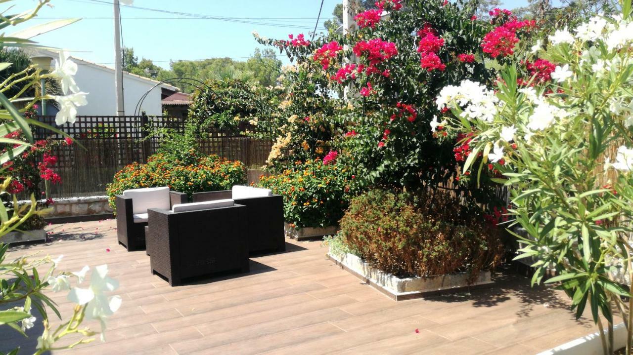 Oleander Apartment