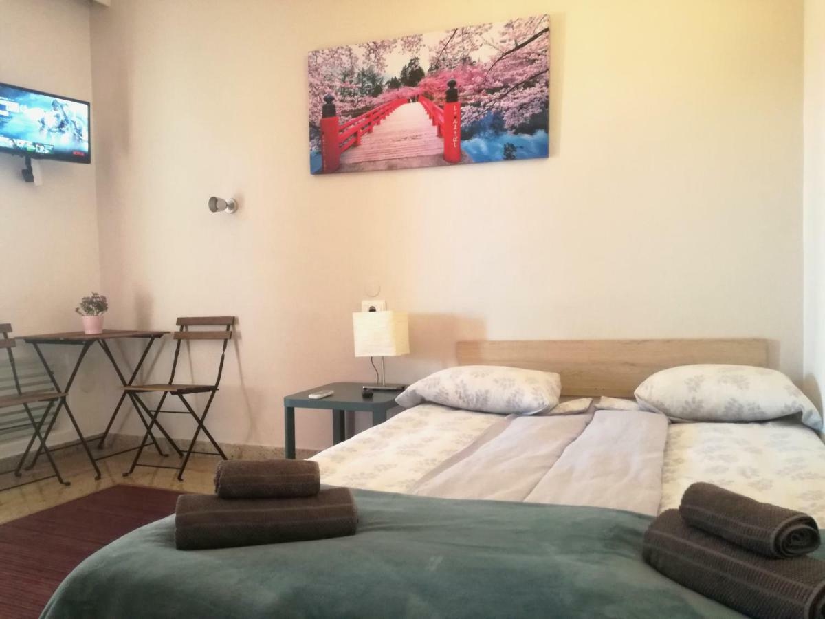 Oleander Apartment *