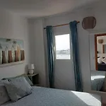 Piso Con Vista Despejada Al Mar
