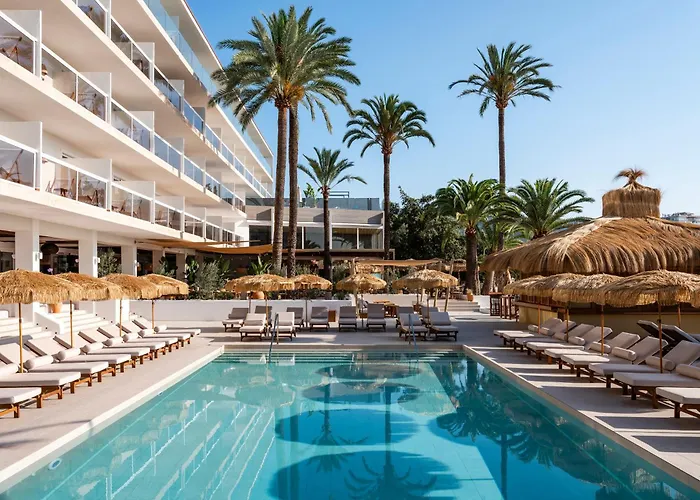 Innside by Meliá Cala Blanca