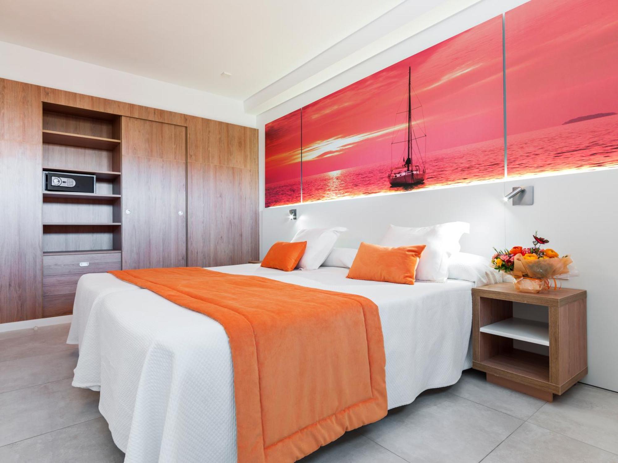Aparthotel Playas Ca's Saboners