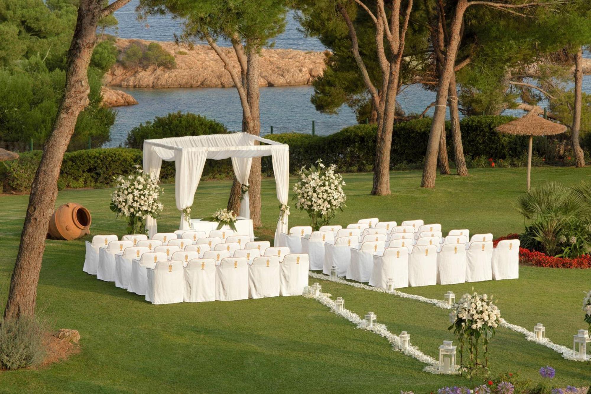 The St. Regis Mardavall Mallorca Resort Palma Nova (Mallorca)
