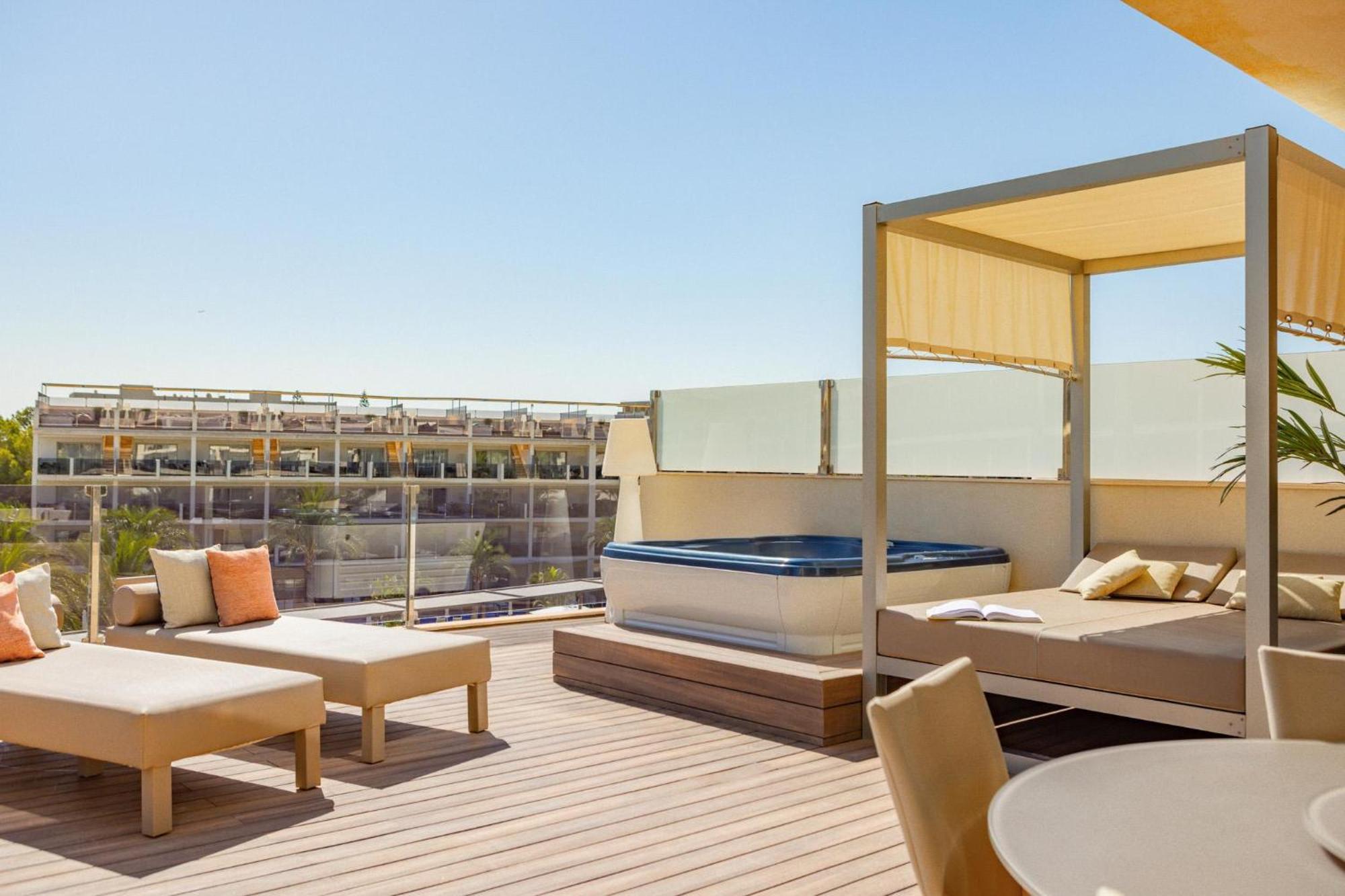 Zafiro Palace Aparthotel