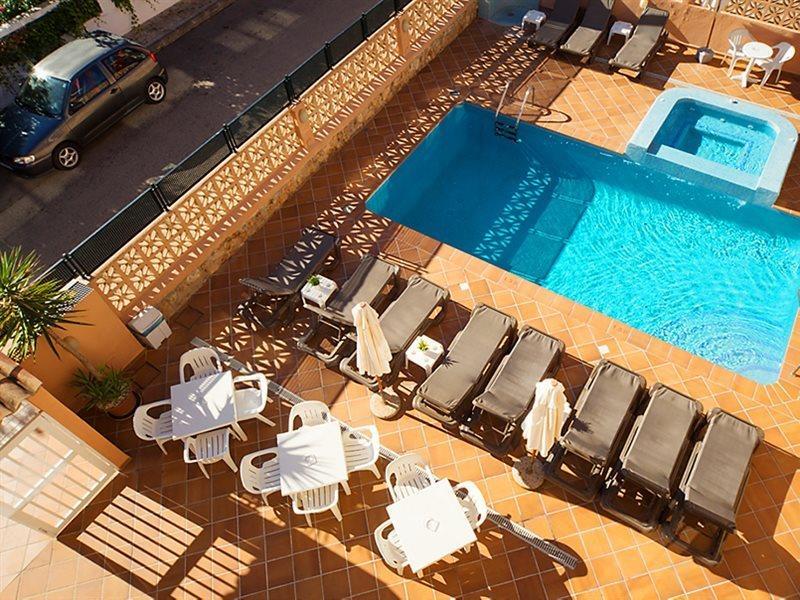 Martinez Aparthotel