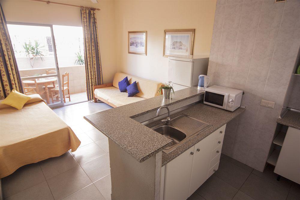 Aparthotel Martinez