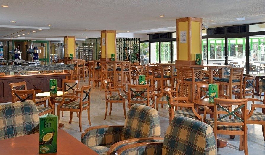Hotel Intertur Waikiki 3*