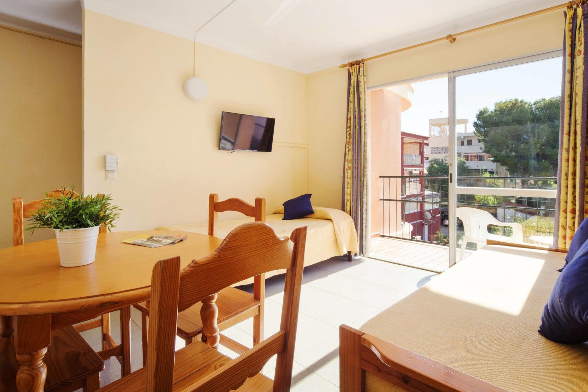Aparthotel Martinez