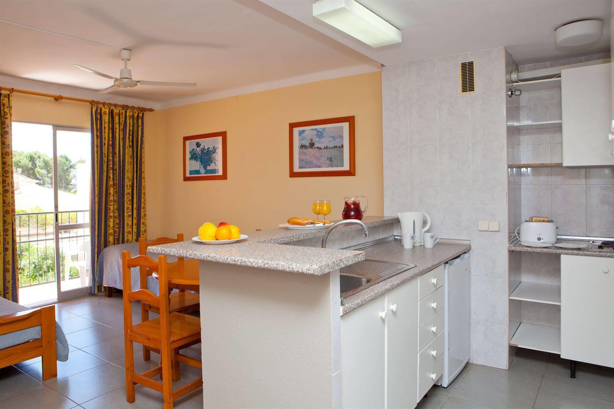 Martinez Aparthotel
